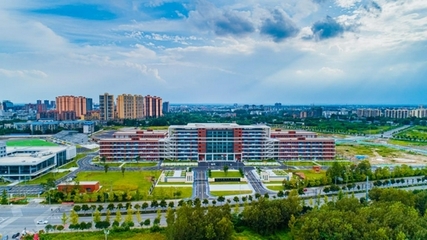 電子科技大學成都學院什邡校區正式啟用，助力區域科技創新發展